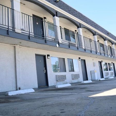 Value Inn ベルフラワー エクステリア 写真