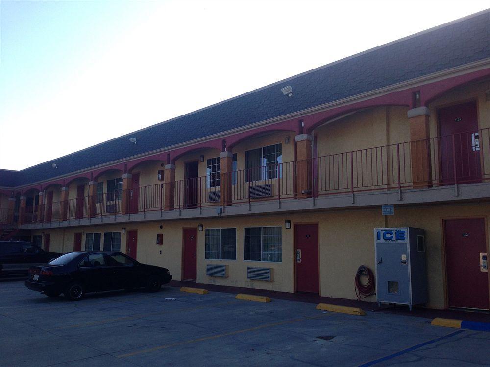 Value Inn ベルフラワー エクステリア 写真