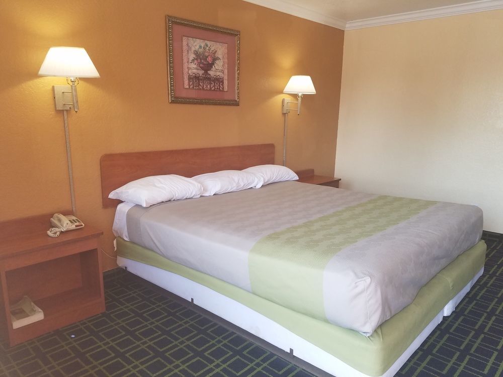 Value Inn ベルフラワー エクステリア 写真