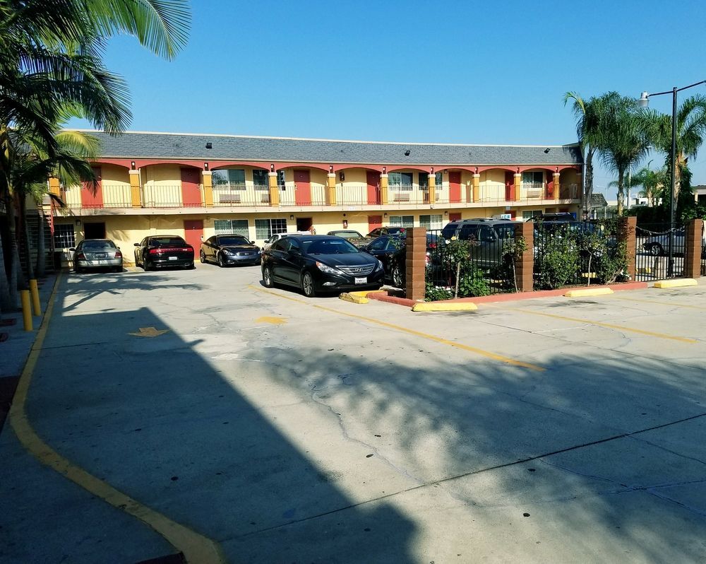 Value Inn ベルフラワー エクステリア 写真