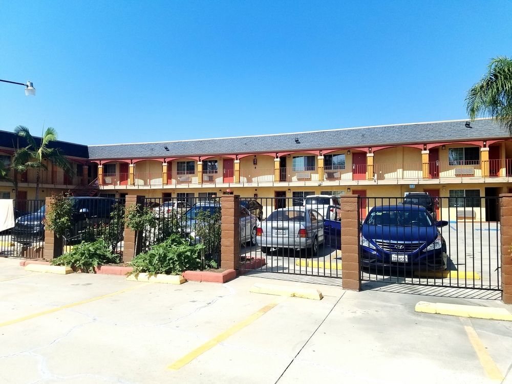 Value Inn ベルフラワー エクステリア 写真