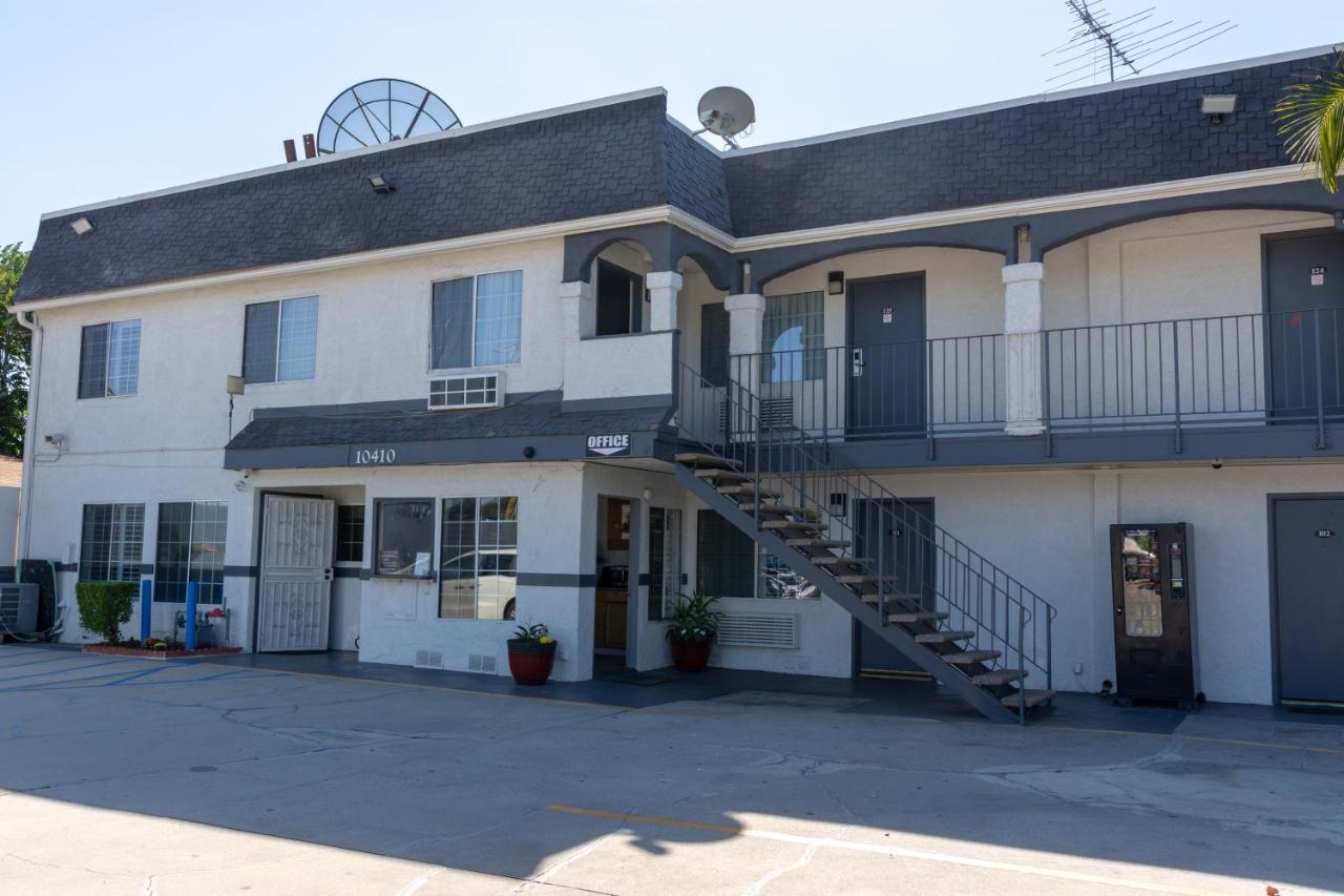 Value Inn ベルフラワー エクステリア 写真