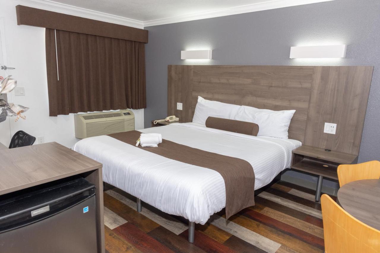 Value Inn ベルフラワー エクステリア 写真