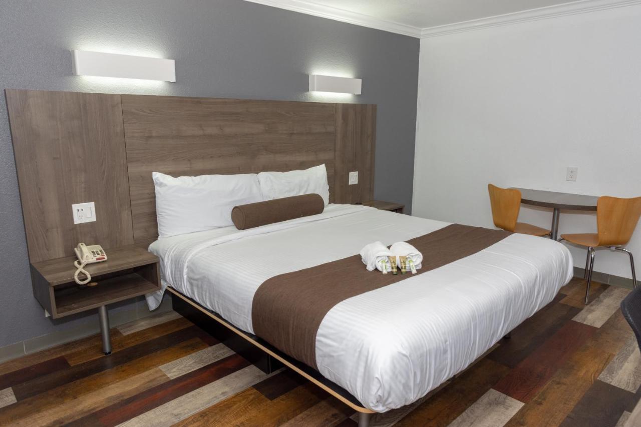 Value Inn ベルフラワー エクステリア 写真